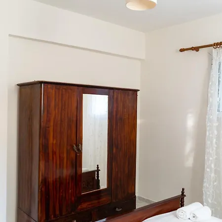 Sainis Appartement *